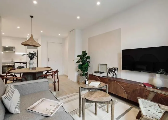 Luxury 2br Born Area Διαμέρισμα