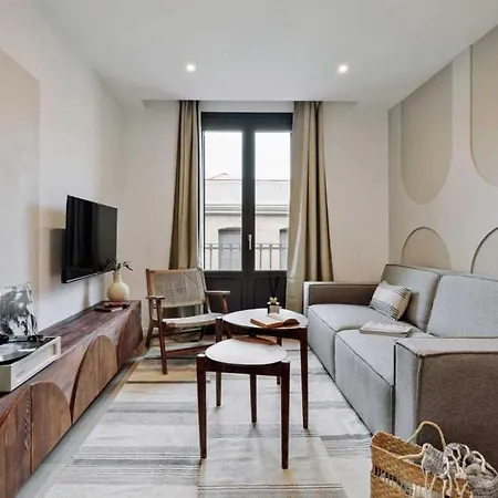 Luxury 2br Born Area Apartment *