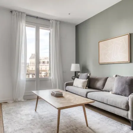 Apartment Luxury 2br Born Area